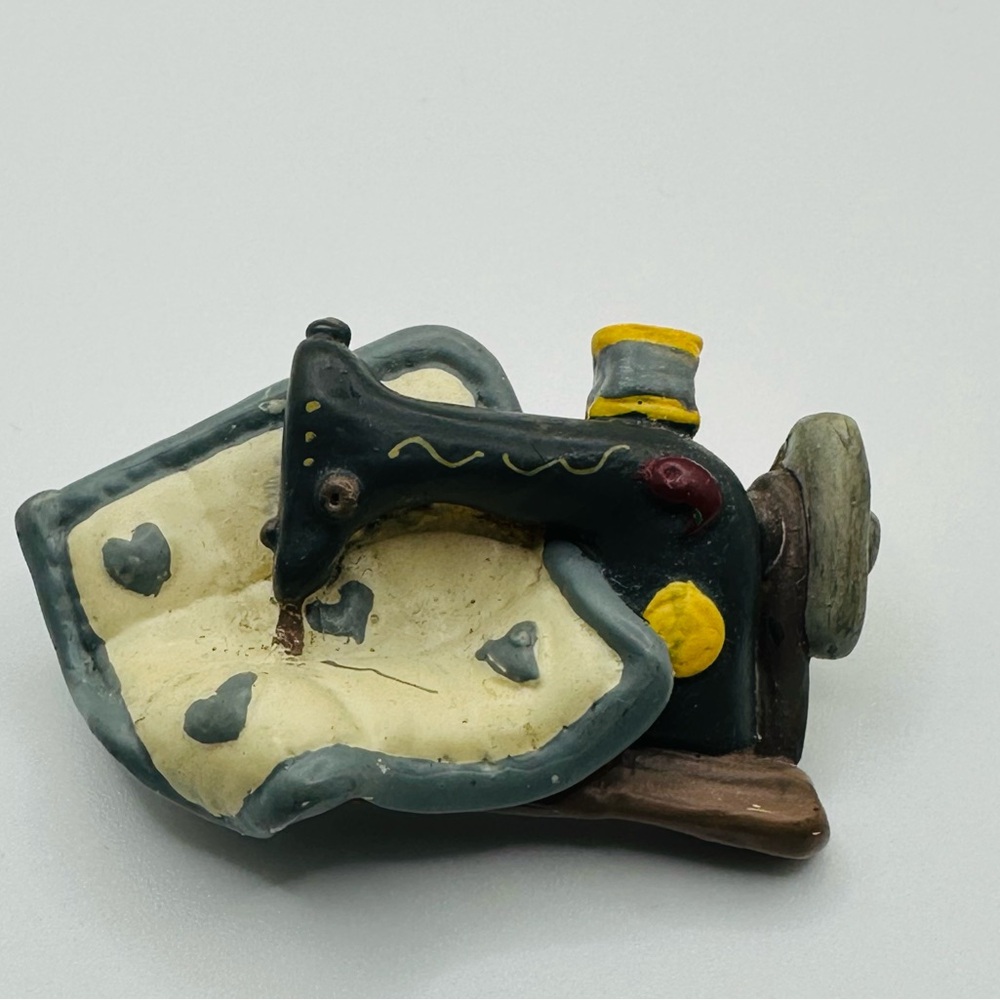 Quilter’s Brooch